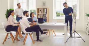 Lire la suite à propos de l’article Optimiser son département commercial en augmentant le personnel : conseils